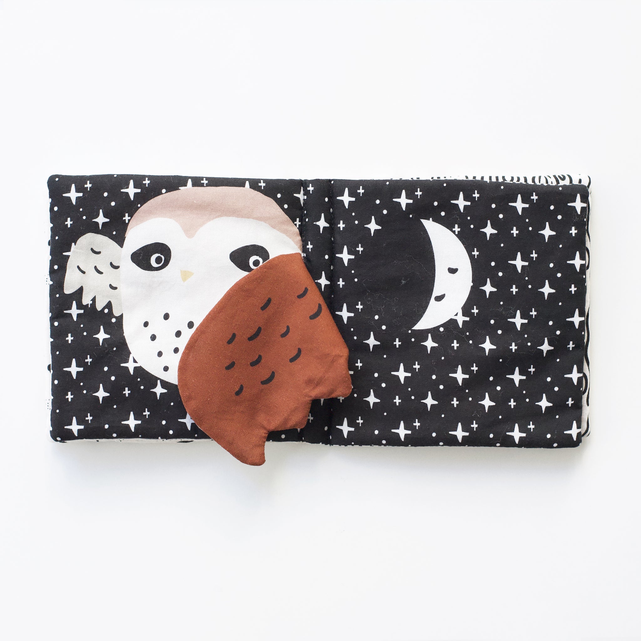 Wee Gallery: Peek-a-boo Forest